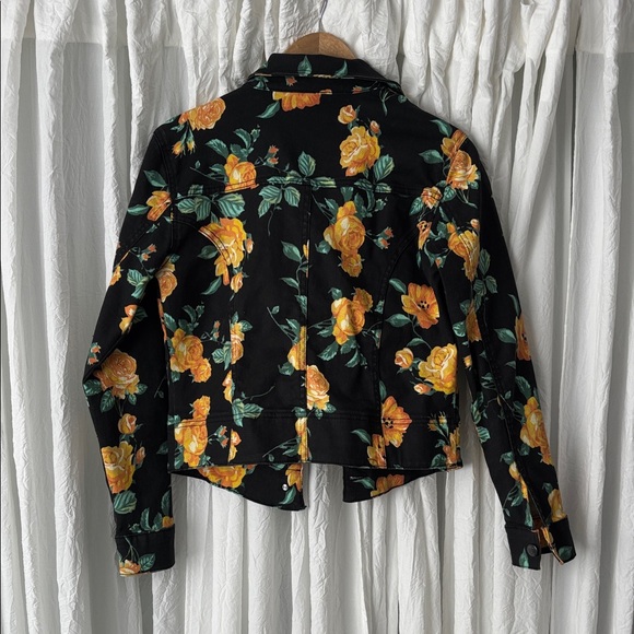 VENUS Black Cropped Jean Jacket with Yellow Rose Print and Green Leaves - Picture 6 of 12